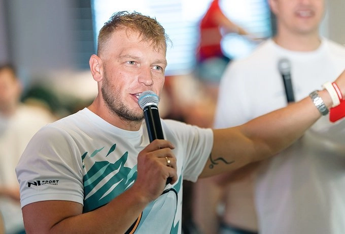 Главный судья - Сергей Сафонов